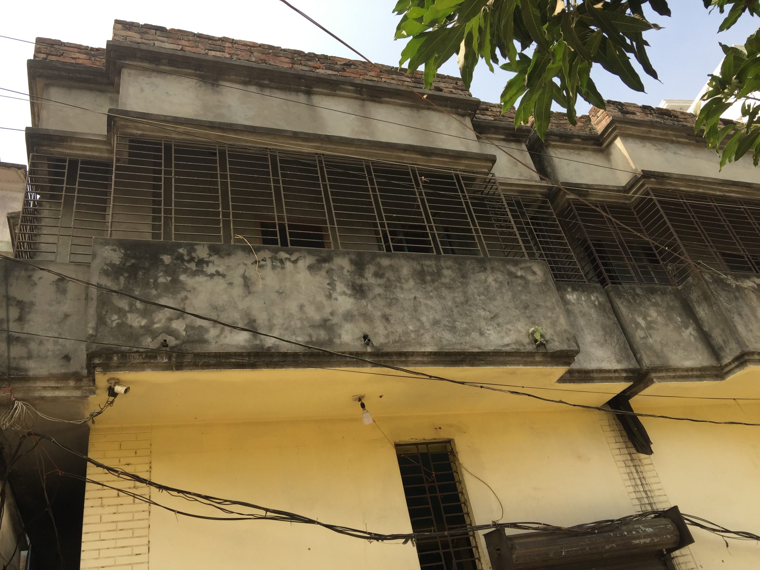 6 Katha Land with 2 Storied Building @ Near Konapara Police Fari, Demra.