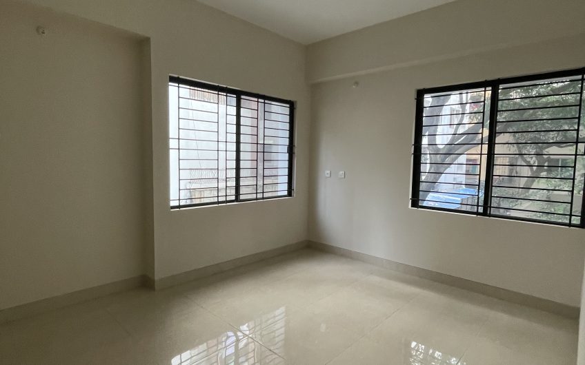 ২১৫০ বর্গফুট,ফ্ল্যাট বিক্রয় হবে@মোহাম্মদপুর, হুমায়ুন রোড।